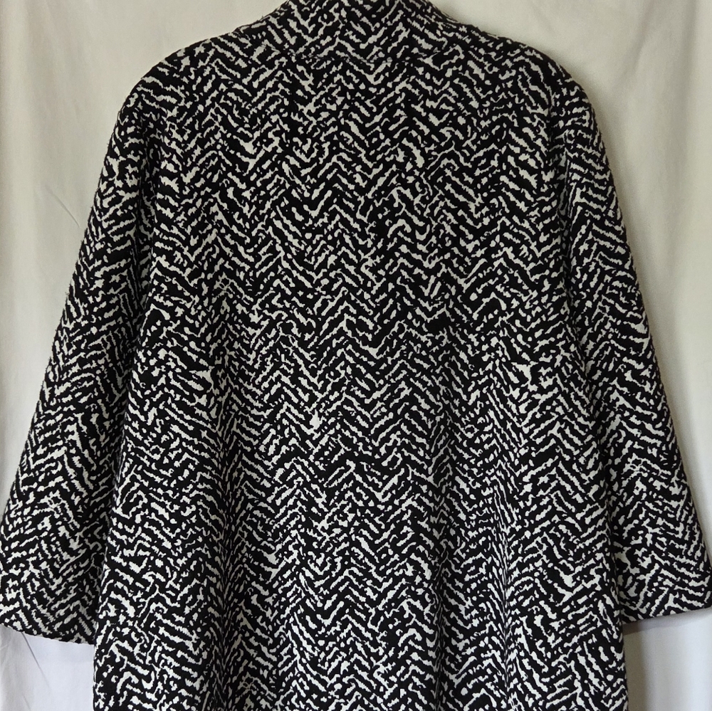 Jm Collection Monochrome Patterned Large Button S… - image 2